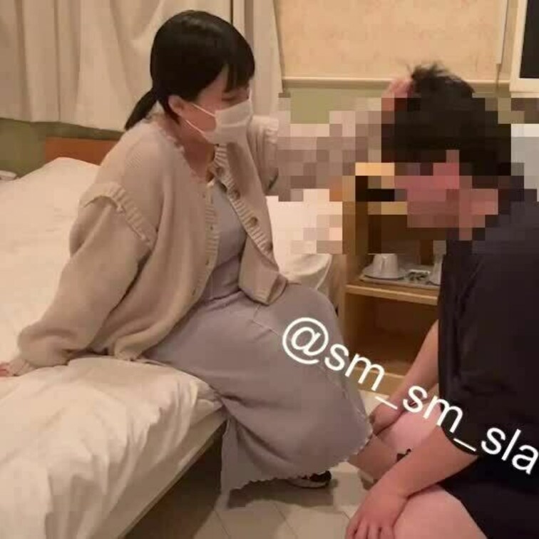 ai様に靴のまま蹴りでボコボコにしていただきました！