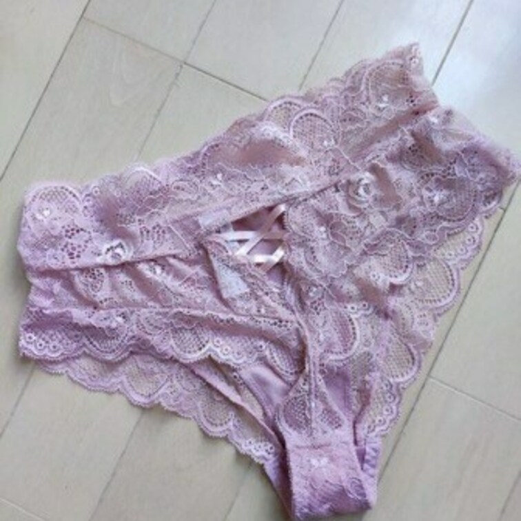 今日のサホのパンツです🫦