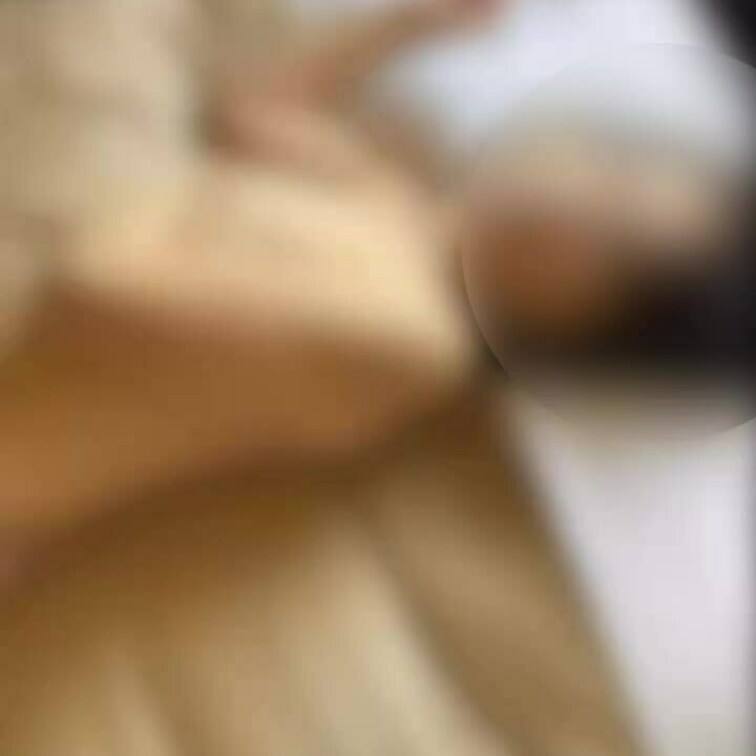 ゴロゴロするのもいいけど🥰
えっちもしたいね😍💕💕
ベッドの上で裸は気持ちいいよね❤️
。。。。しちゃう⁉️( *