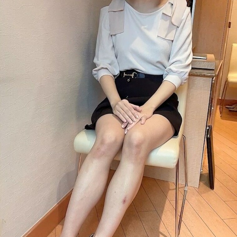 【個撮】○○○現液生。エロい美脚の美術系女子　丁寧にフェラ抜き。からの→着替え中に無断で後ろから生ハメ♡

無料分