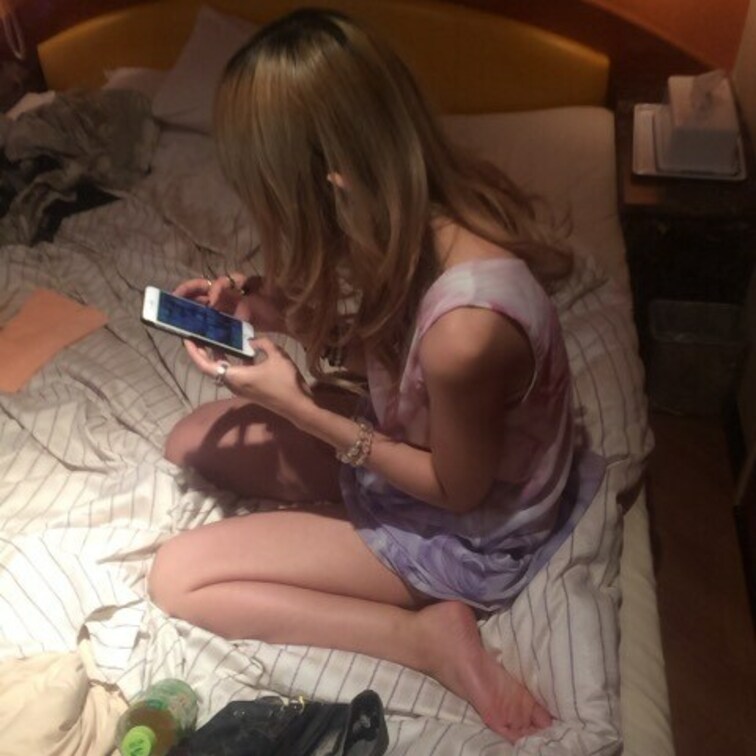 自作にて、女の子の彼女や友人と面白い系の
ショートムービーやら動画、パロディな18禁な動画を撮影したりしてます。
