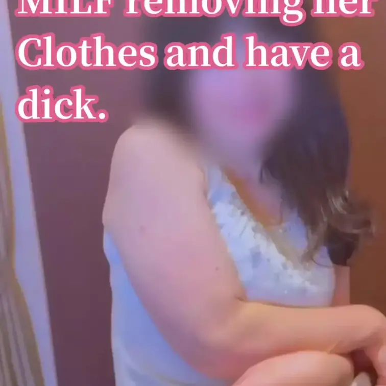 人妻デビュー動画風に脱がされて、フェラ、生挿入されちゃってます💕
