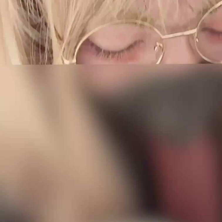 モザイク薄いぞって怒られたのであげなおしです！
お相手の18cmチンチンをくわえてる僕でーす
長くて疲れてしまいまし