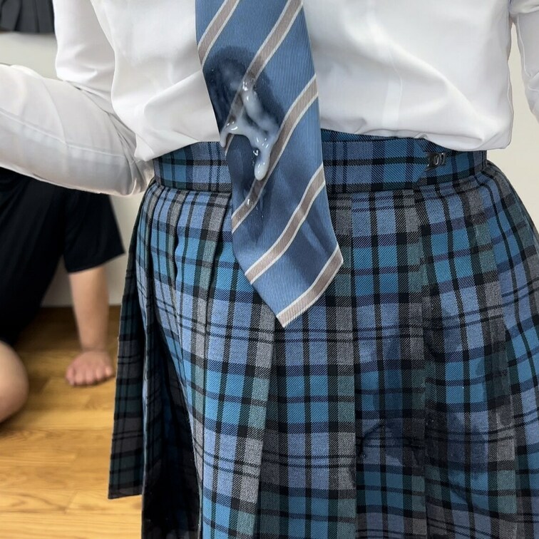 【ファンの皆様へ】
日頃の応援皆様有難う御座います。心から感謝しています。
私の撮影は女性が裸になりません、完全制服