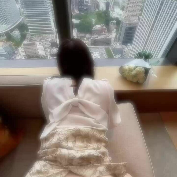 久しぶりのデートで我慢できなくて…部屋に入ってすぐに挿れてもらったよ♡