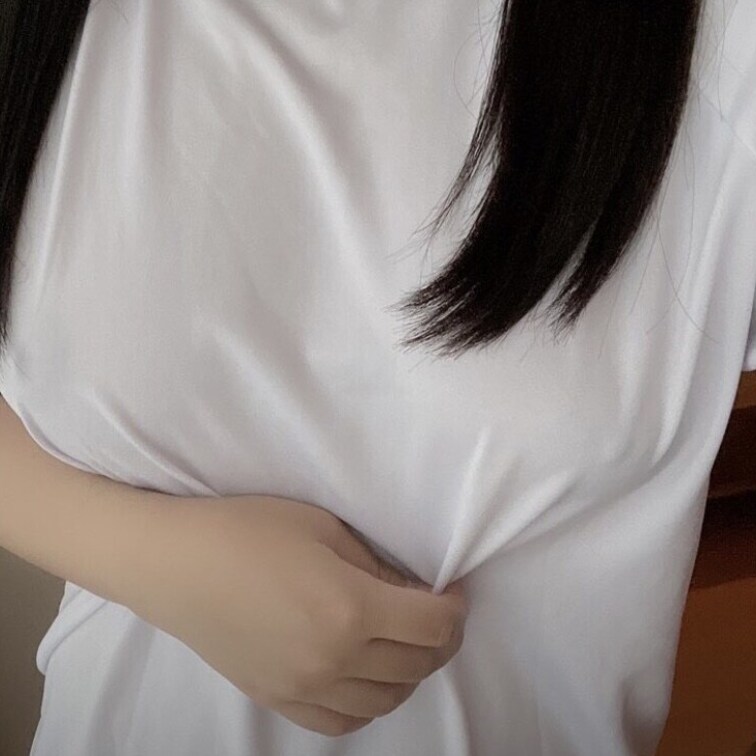 インスタだと載せれなそうなやつ
手ブと凸は前あかんかったからこちらに
チラリズムというかこういうのがエロス