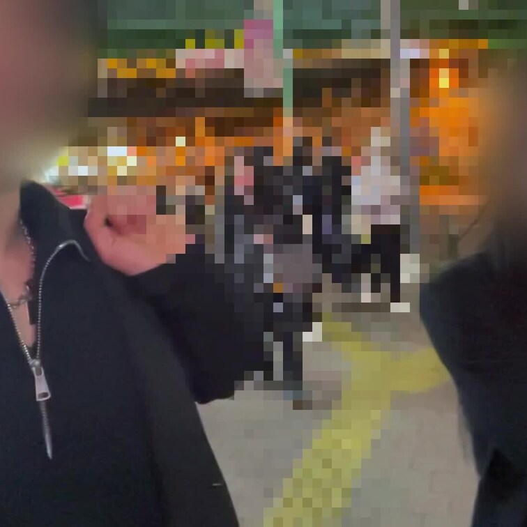 【近所のオナホ美人】

Twitterで仲良くなった子と話したらまさかの近所住みで、再びオナホ確定。

会ってみ