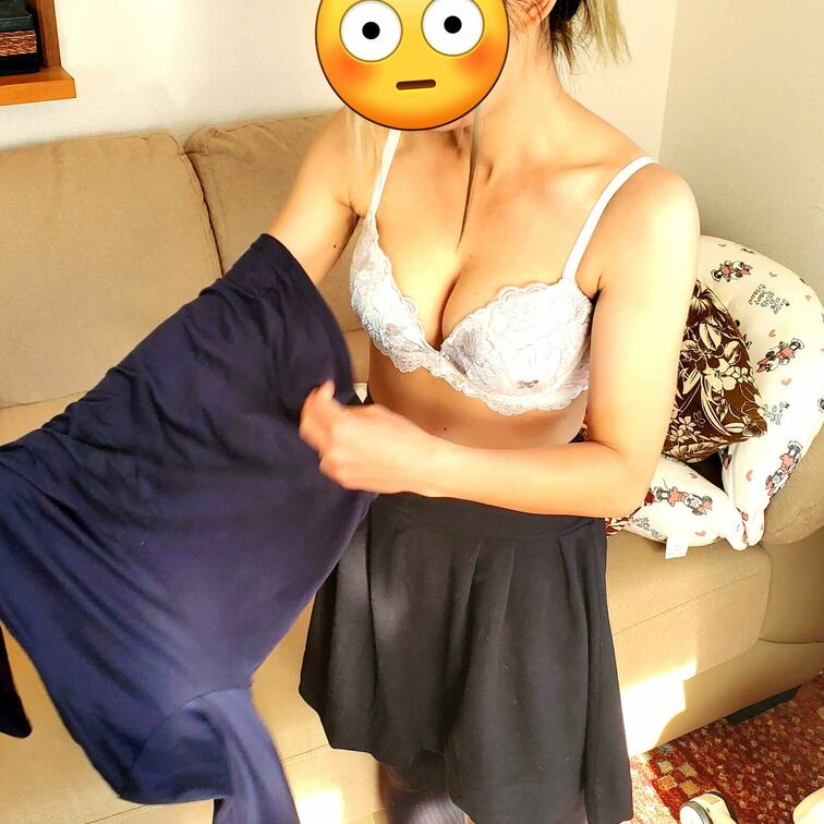 妻のお着替え。ひとりでできるもん編😚