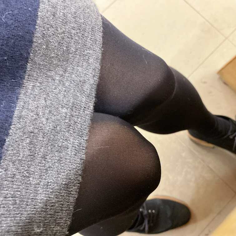 黒タイツ好き？