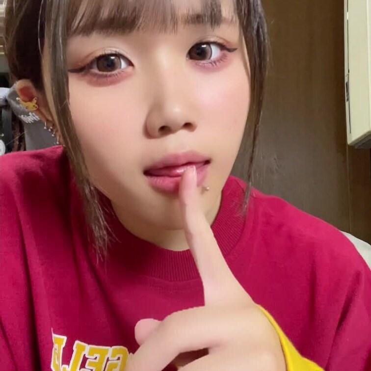 ハーフ系JDの指フェラです。

動画時間約1分
顔出ししてます。