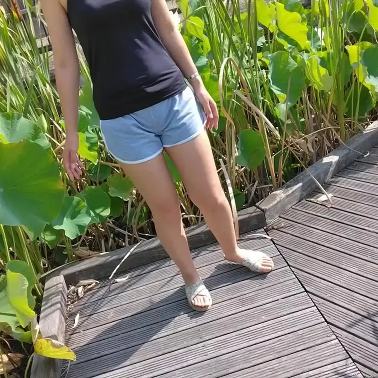 お出かけ中のちょっとした場所でもチラっと💛