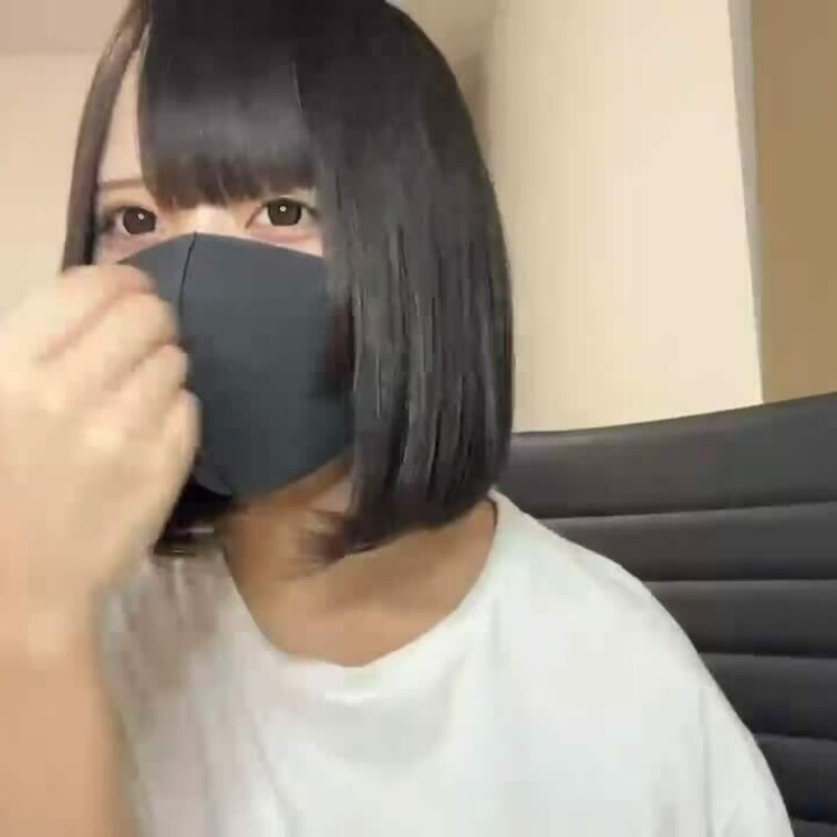 【りん 18 歳】

りんさんのライブ配信の課金部分を【見逃し配信】できちゃいます

生配信 だと、1 回の課金