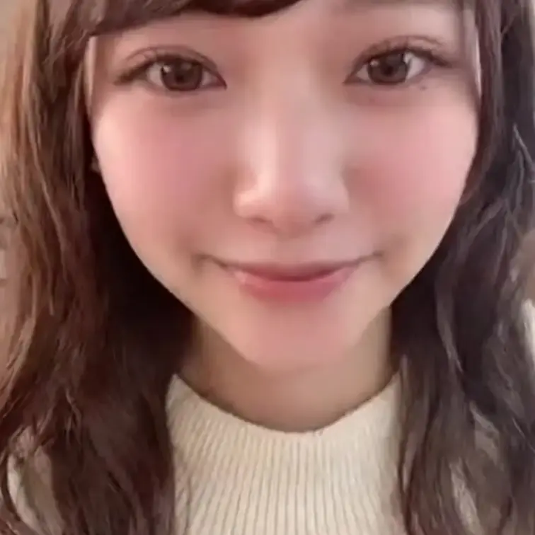 いつも「理想の彼女図鑑」を応援ありがとう！💕 この動画は、選定から漏れた彼女の至近距離での愛おしい姿を公開！

【選