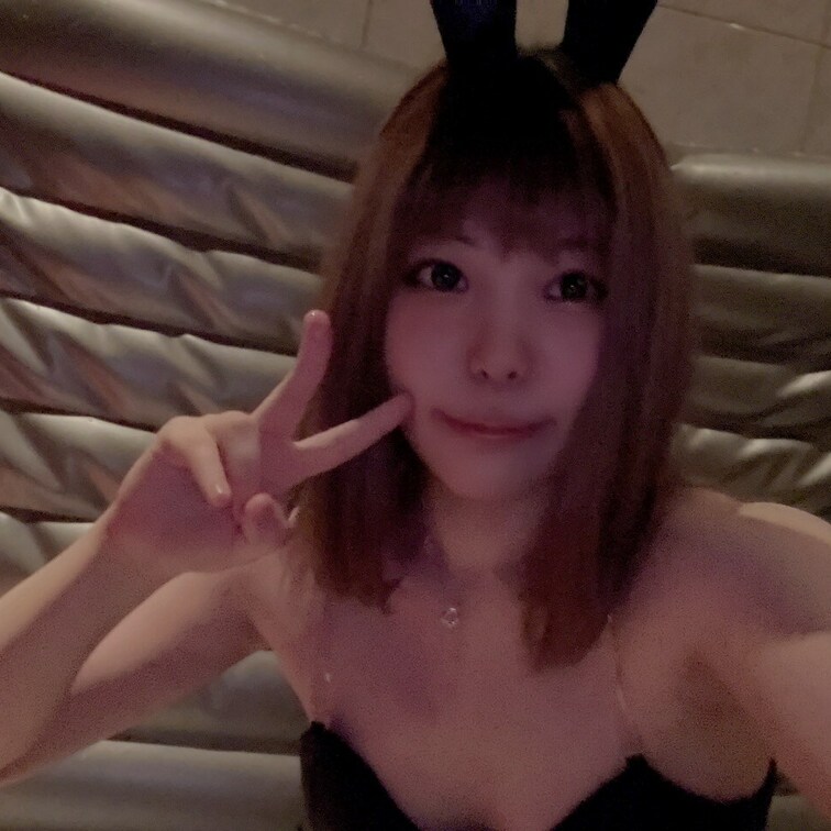えっちなうさぎさん🐰
いつだか働いてたお店
mっとがあるんだけど、なぜか潰れてた。けど何も思わずその時は普通に仕事し