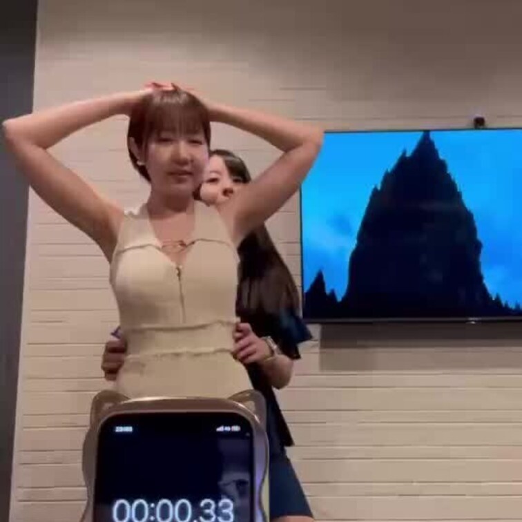 皆様大変お待たせしました！
今回のくすぐり動画はこちらです👍

是非いっぱい見てあげてくださいね(  ˆОˆ  )