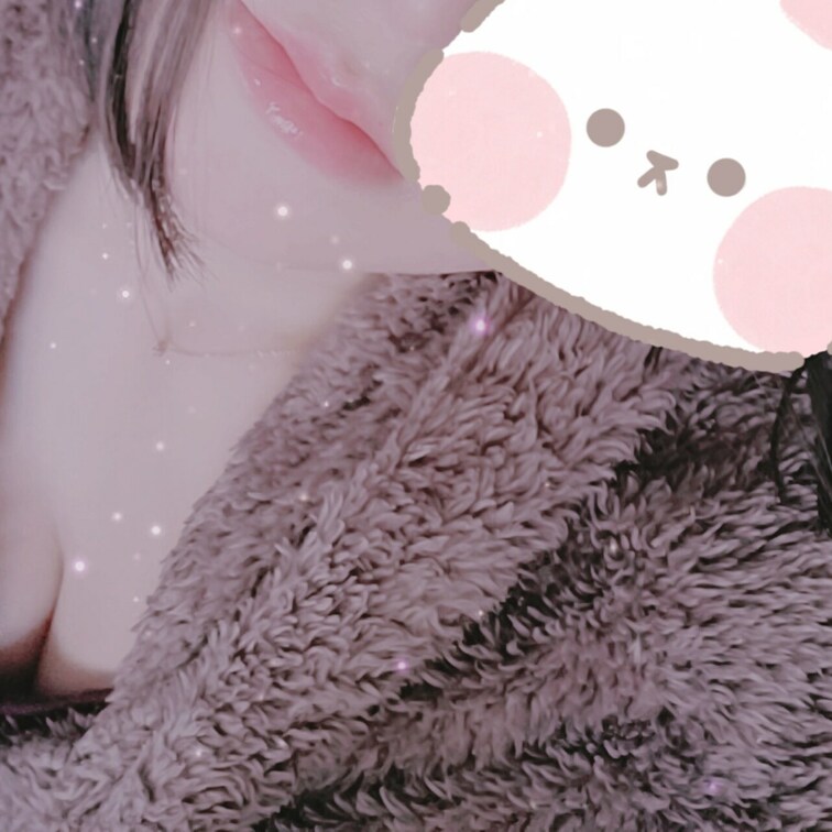 さくらの谷間の中に何か入ってきたみたいだから…取って??(///ω///)💗