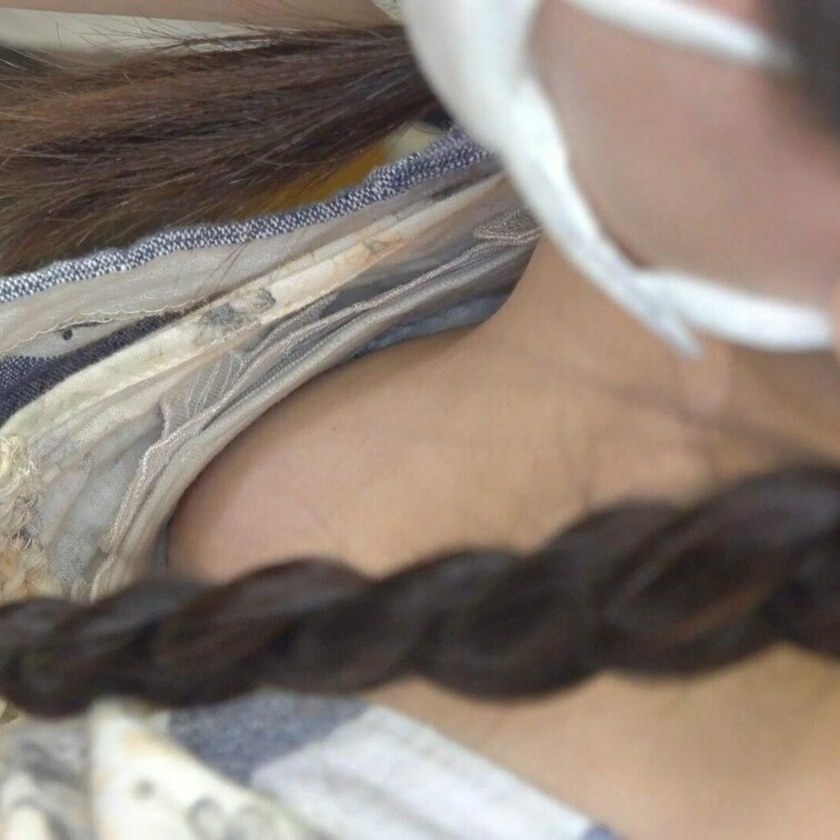 ちょい見せ。本編はこちらから→
#10【陶芸中の胸チラ】 Gカップ爆乳女子のおっぱいしか目に入らない２人組とクール系の