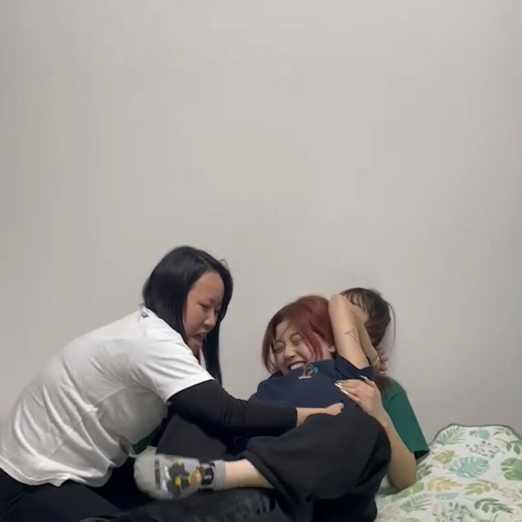 皆様いつもご購入ありがとうございます☺️
今回のくすぐり動画はこちらです👍

是非見てあげてくださいね(  ˆОˆ