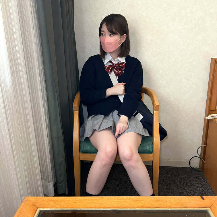 アカBAN覚悟【個人撮影】真面目っぽい感じの水泳部女子(K②)の裏バイトを完全密着