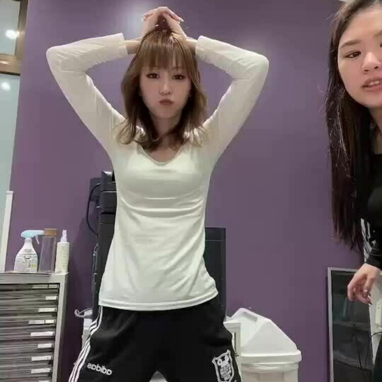 皆様いつもご購入ありがとうございます☺️
今回のくすぐり動画はこちらです👍

是非見てあげてくださいね(  ˆОˆ