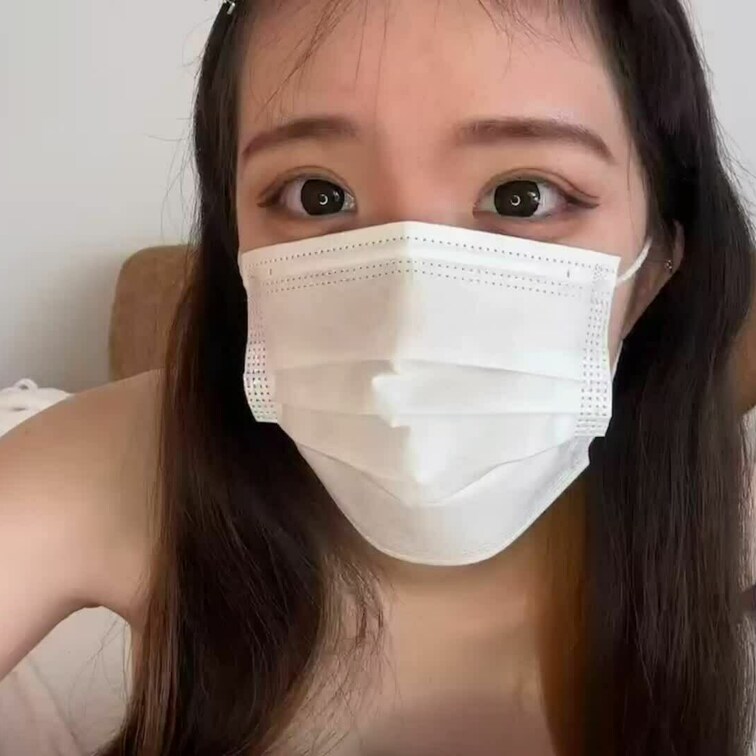 【みれい 20 歳】

みれいさんのライブ配信動画です
生配信 だと、1 回の有料配信を視聴すると、おおよそ平均 
