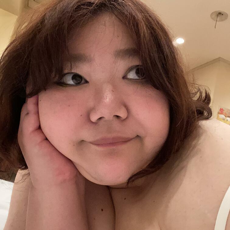 画像ベットの上でイチャイチャおしゃべり💕
このあと私を抱きしめてね❤️