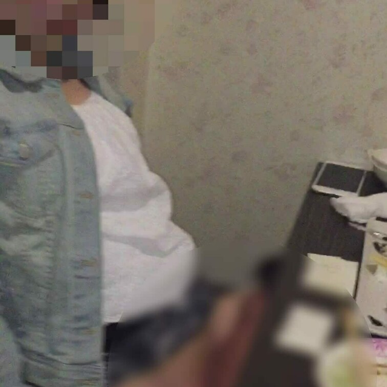 過去画から

この日初めて会った方に個室の居○○○屋でク○ニしてもらった動画です！
