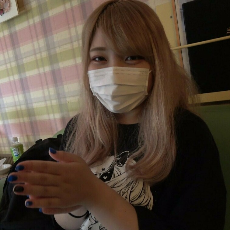 コロナ最盛期に生活に困った学校卒業したての○○○少女を弄んだ時の記録です。

生理との事で挿入無しでしたので
ひた