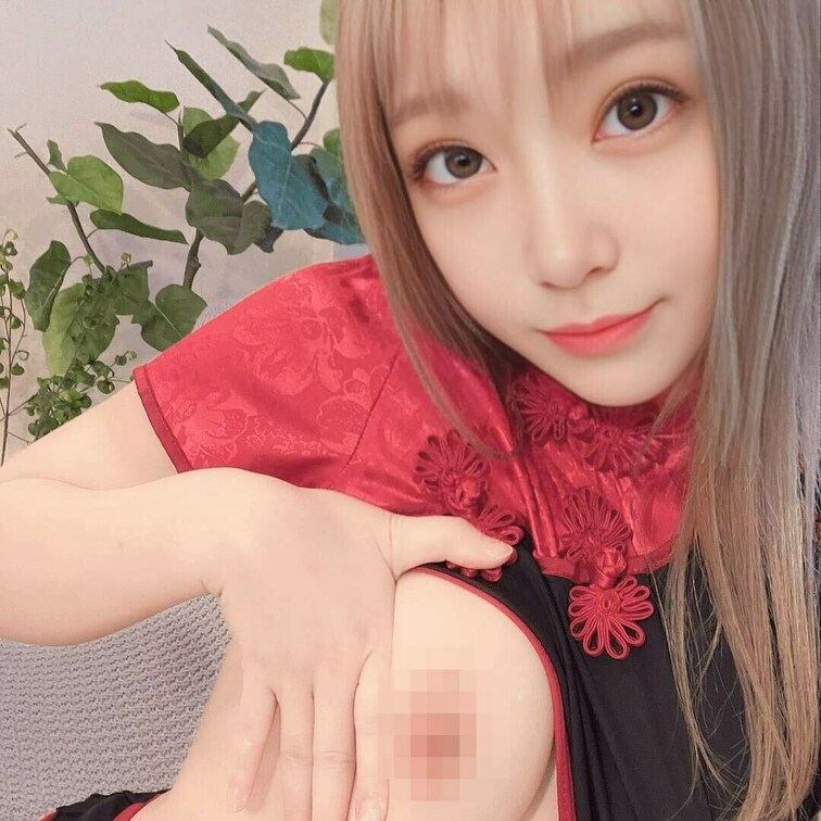 おっぱい♡
3日間限定!葵の潮吹きガチャ販売します!
単品3980円のオナニー動画が980円で当たる!
