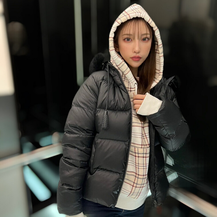 こんばんは♪みんなは年末どうお過ごしですか？街は人が多いね！
まだ私を知らない人はフォローしてね！
もうすぐ有料プラ