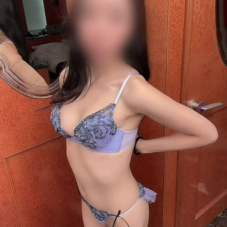 レースがかわいい紫の下着😈💖