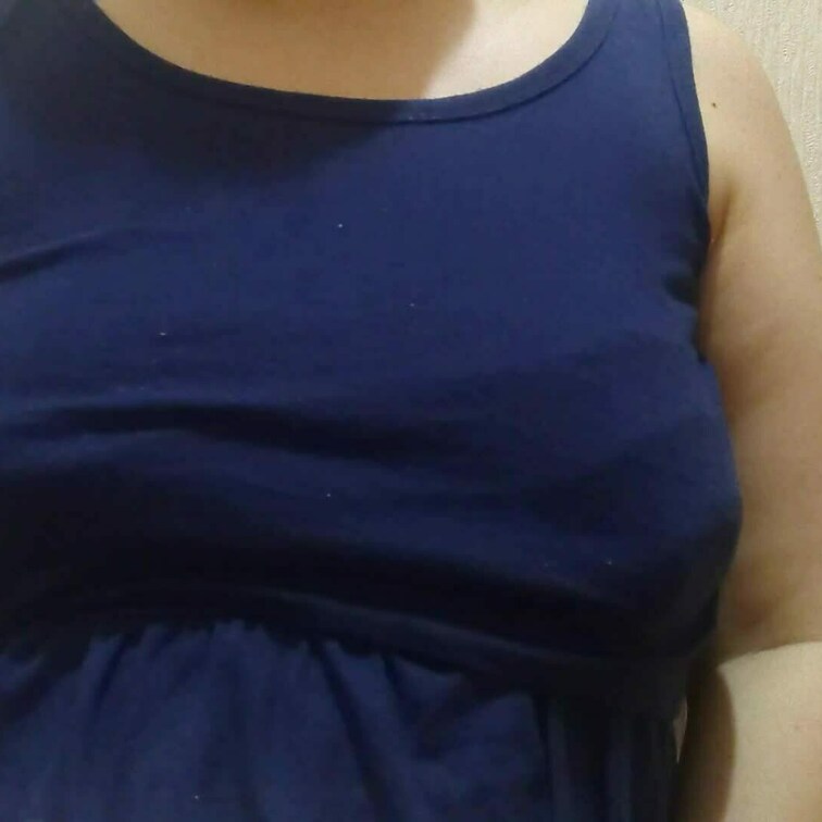 授乳服を着て乳首オナニーやってます
声がまんできなかった…
あたまくらくらするぐらい何度もいった…