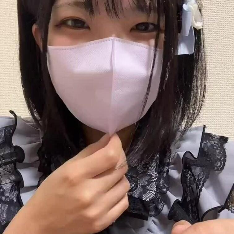 はじめてのLive配信の冒頭1分…:(´⊃ω⊂ ⸝⸝`):
テンパってる……笑