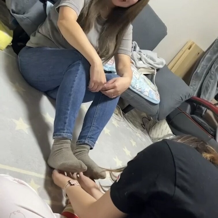 皆様いつもご購入ありがとうございます☺️
今回のくすぐり動画はこちらです👍

是非見てあげてくださいね(  ˆОˆ