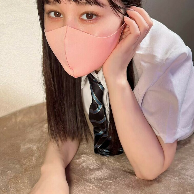 今日のパシャリ📷✨
いつも見られているのを想像しながら楽しく撮影してます…///
なのでコメントやスタンプ、とっても