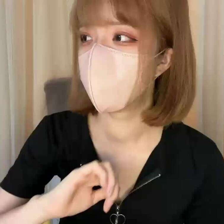 【みれい 20 歳】

みれいさんのライブ配信動画です
生配信 だと、1 回の有料配信を視聴すると、おおよそ平均 