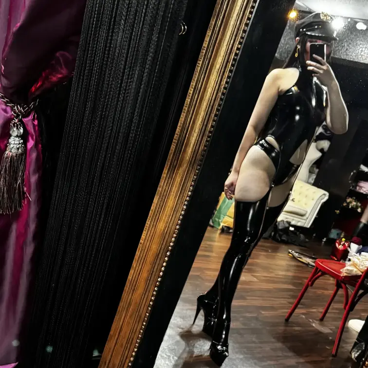 X使えなくなっちゃったからこれからはここで繋がろうね👠