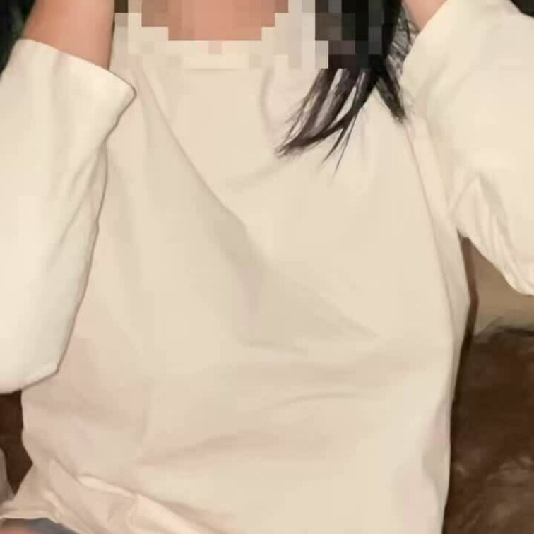 彼女のオナラの音聞こえますか？