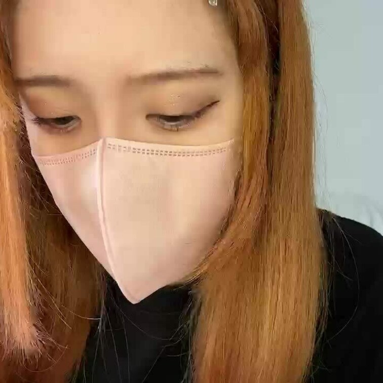 【みれい 20 歳】

みれいさんのライブ配信動画です
生配信 だと、1 回の有料配信を視聴すると、おおよそ平均 