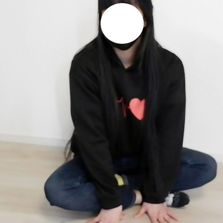 地味な画像でごめんなさい。みずきに着衣でグラビアポーズとらせてみた、映像の予告です。
セクシーアイドル虎の穴・みず