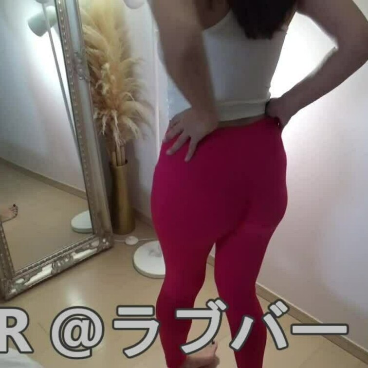 妻のイメージビデオです！
熟女らしい巨尻と大きい乳輪、いやらしくビンビンに
固く勃起した乳首をお楽しみください💕