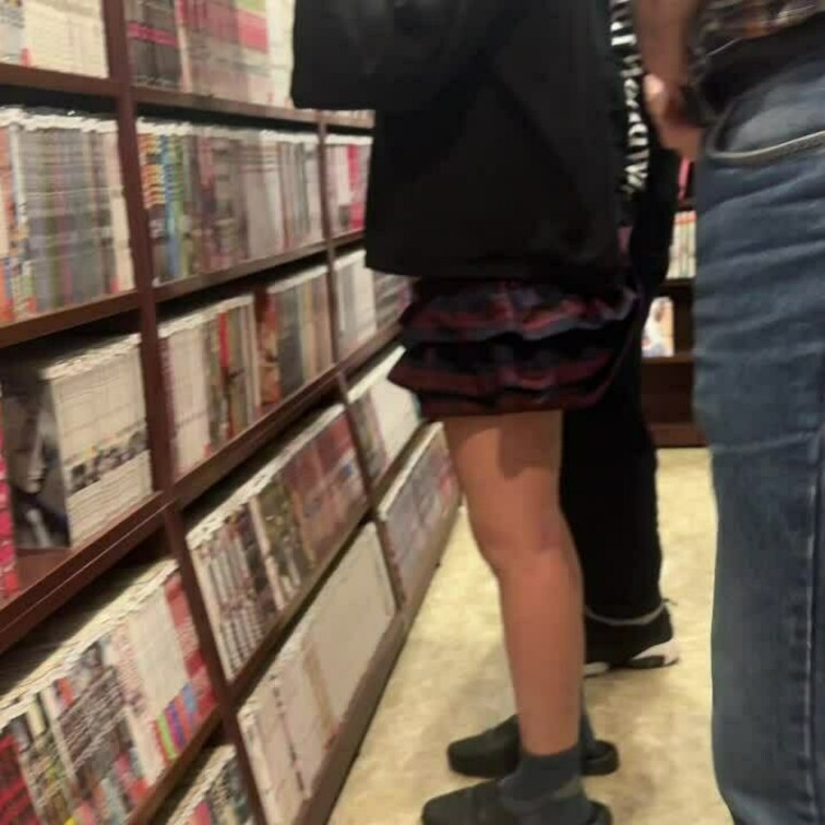 外は寒いので、久しぶりに漫画喫茶に行ってきました！置換ごっこなどもしながら、防音ブース？の部屋で二人のトレーナーさんと遊