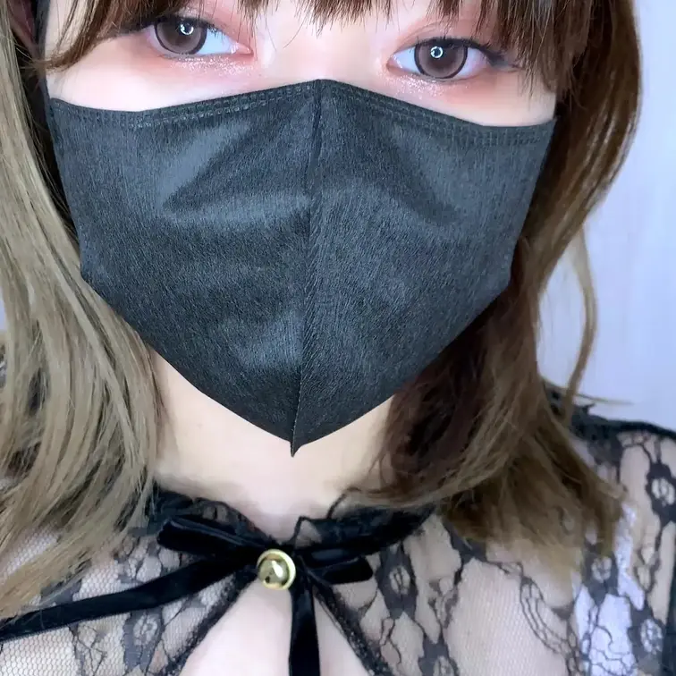 こんにちは！

めぐだよ～
ちょっとHな格好でHなことしちゃった。

すっごい恥ずかしかったけど、、(/ω＼)