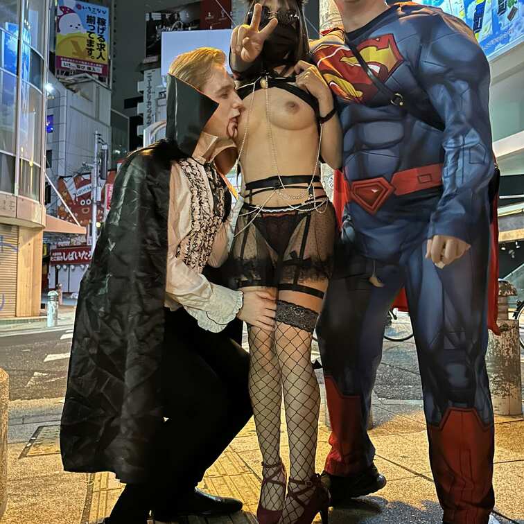 ハロウィン編最終回🥰💓

スーパーマンとドラキュラが素敵過ぎました😍💖

5枚貼ってるので気に入ったらいいねとフ