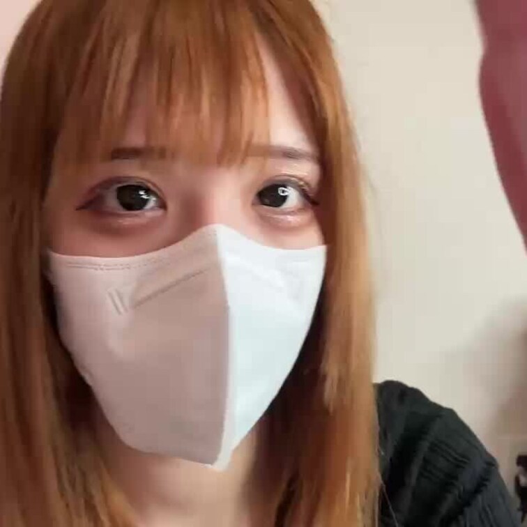 【みれい 20 歳】

みれいさんのライブ配信動画です
生ライブ配信だと、1 回の有料配信を視聴すると、おおよそ平