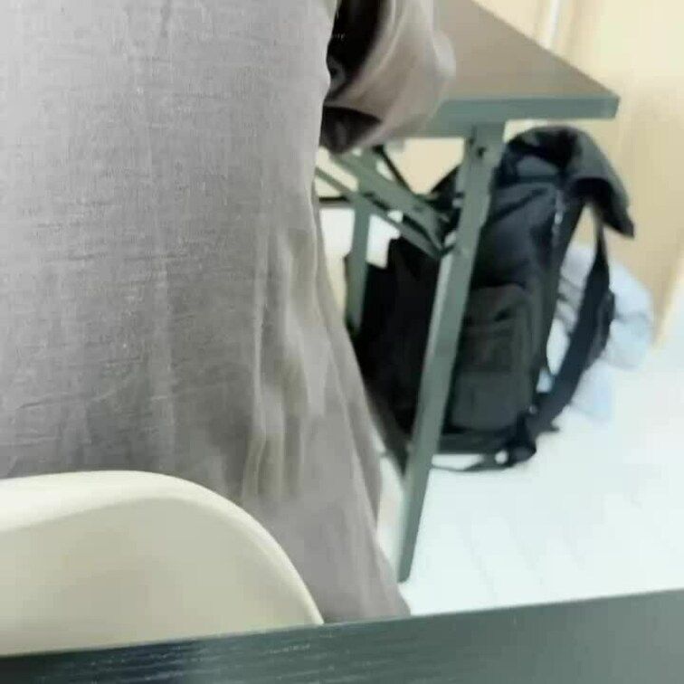 振り向かれたら…って考えると、このドキドキ感が堪らなかったです
わたしの胸がどうなっていたか、モザイクの部分を見て想像