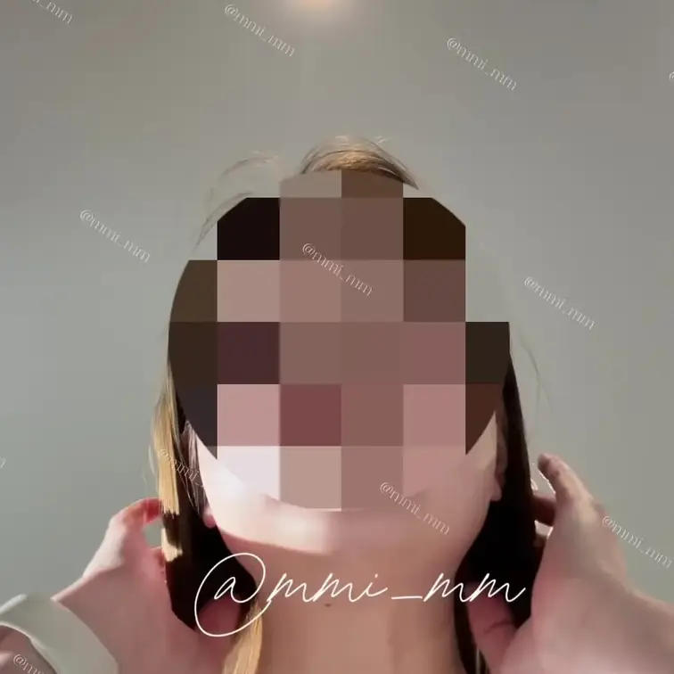 単品Only🥹🩷
上から唾を落とされる擬似体験///
