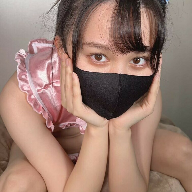 今日のパシャリ📷✨
いつも見られているのを想像しながら楽しく撮影してます…///
なのでコメントやスタンプ、とっても