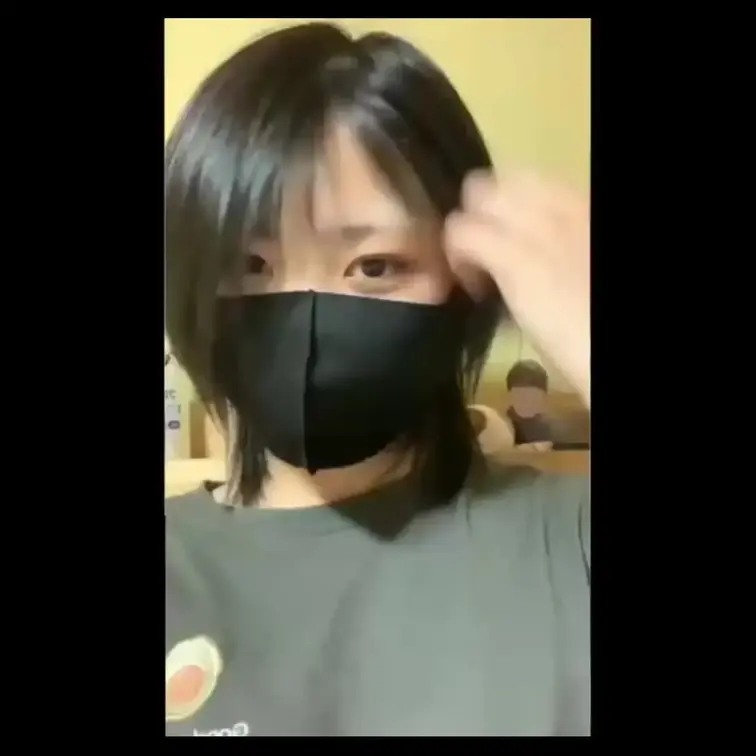 ショートカット美女とのエロイプ
