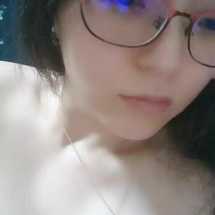 激しめにおっぱぃを揉むっ鷲掴みする！
興奮してしまってたまりません
見てくれますか？